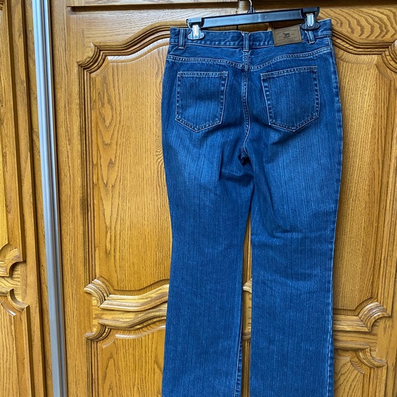 Ralph Lauren Jeans Co. Size 4 petite with pretty design down one leg. Elegant. - Picture 2 of 3